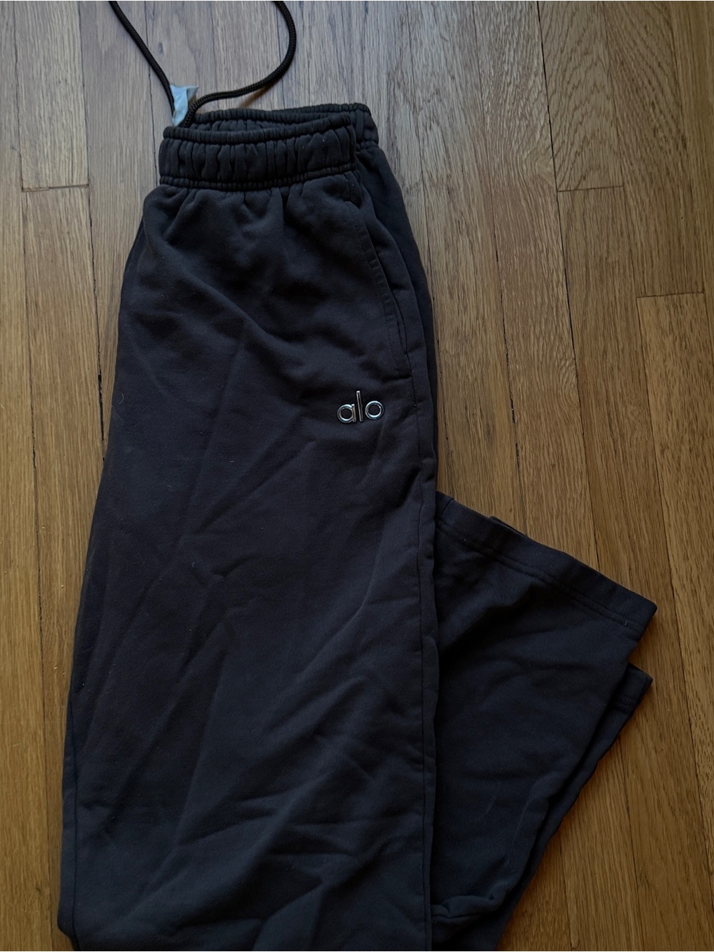 Alo Brown Sweats - Picture 2 of 4